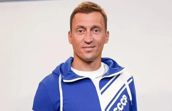 Автограф-сессия с Александром Легковым